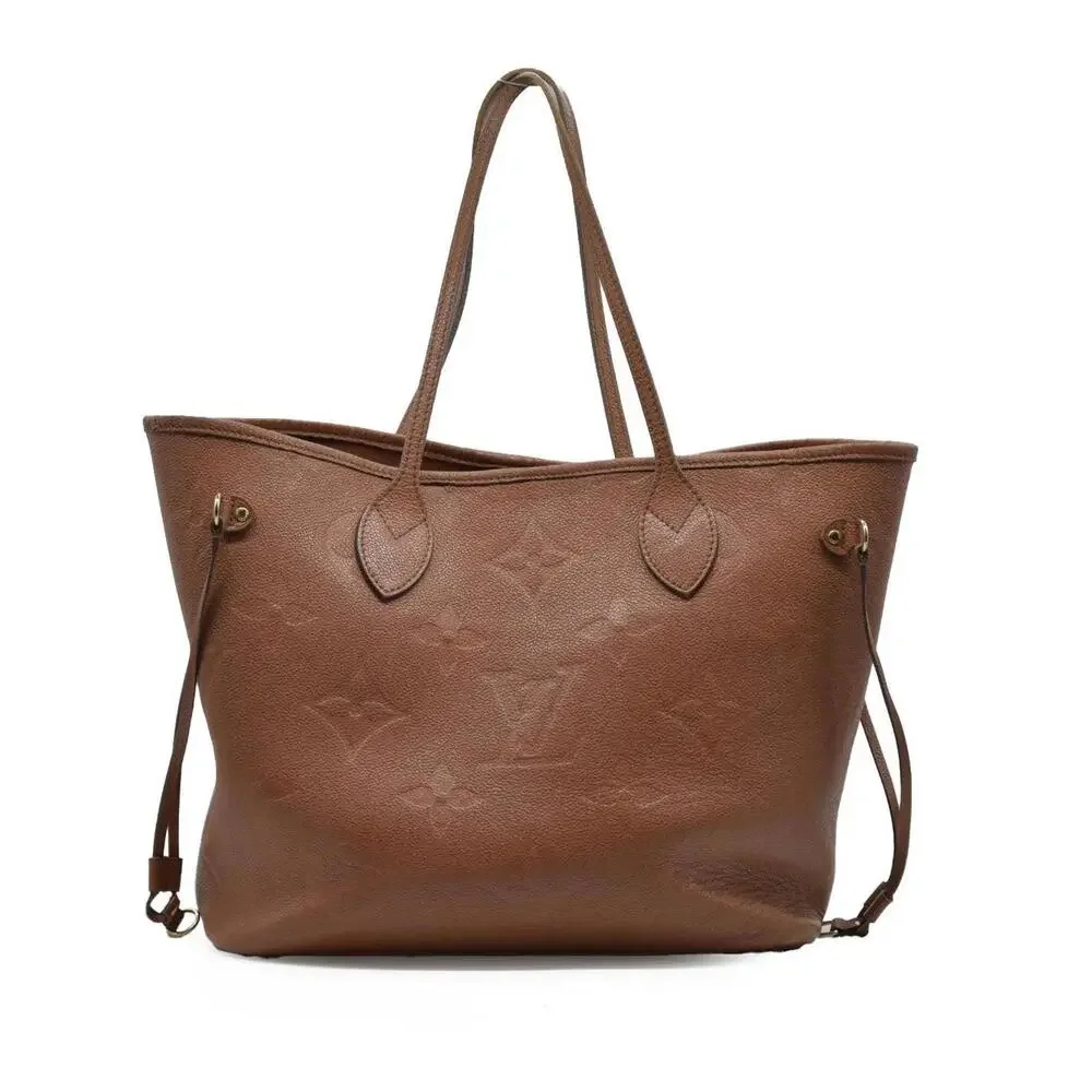 Louis Vuitton exterior corner